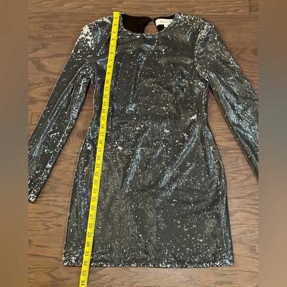 Elliatt Sequin Twilight Mini Cocktail Dress Pewter - White Sequins - Size Small - Picture 5 of 11